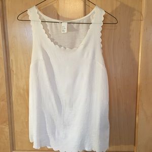 H&M white scallop tank top